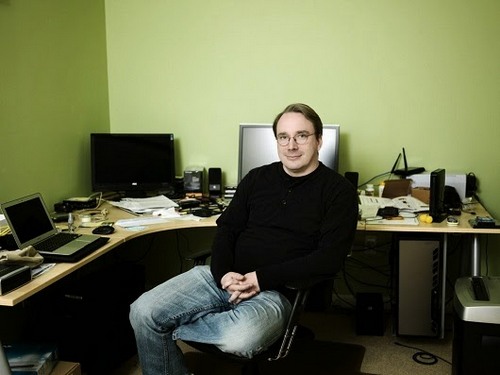 Linus Torvalds, tác giả của hệ điều hành mã nguồn mở Linux.